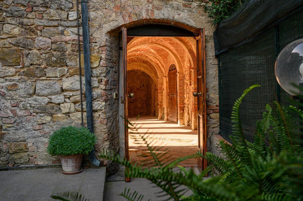 Il Chiostro Appartamenti & Suites 수베레토 외부 사진