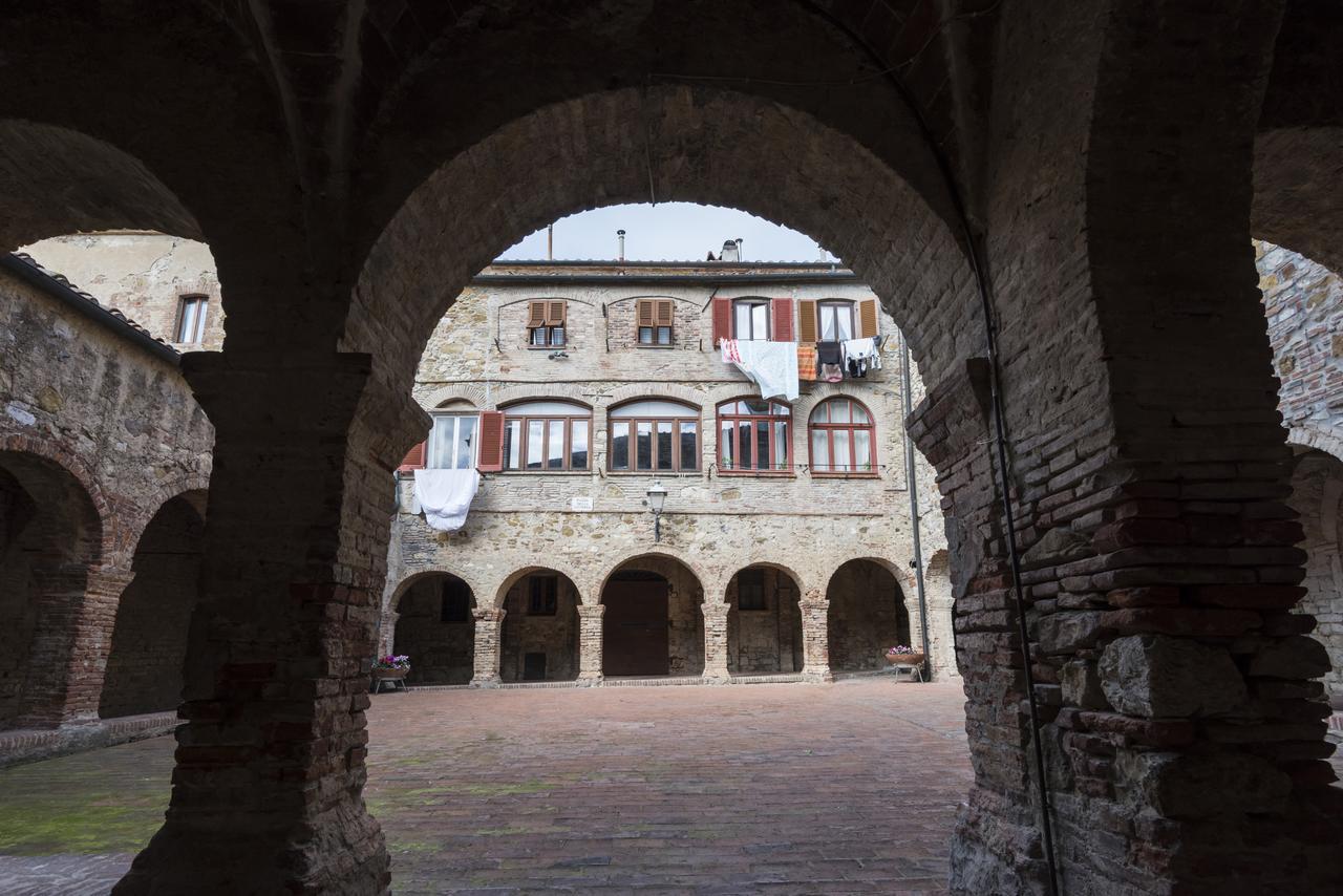 Il Chiostro Appartamenti & Suites 수베레토 외부 사진