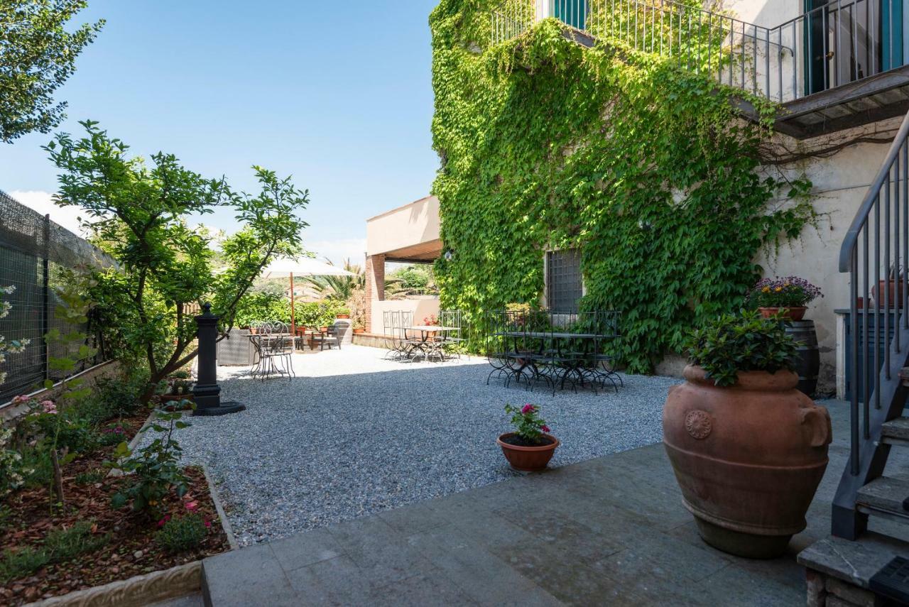 Il Chiostro Appartamenti & Suites 수베레토 외부 사진